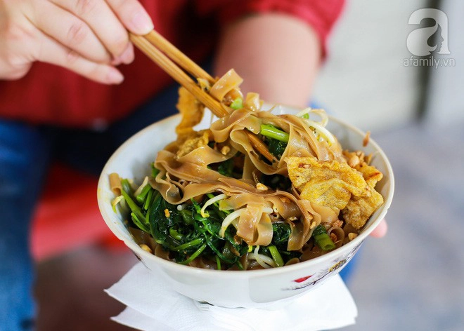 6-quan-banh-da-tron-cuc-ngon-gia-chi-khoang-30-ngan-cho-bua-trua-he-nong-nuc-ha-noi-ivivu-19