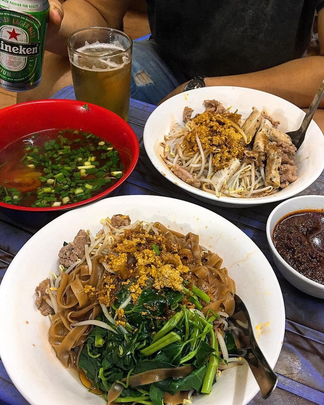 6-quan-banh-da-tron-cuc-ngon-gia-chi-khoang-30-ngan-cho-bua-trua-he-nong-nuc-ha-noi-ivivu-4
