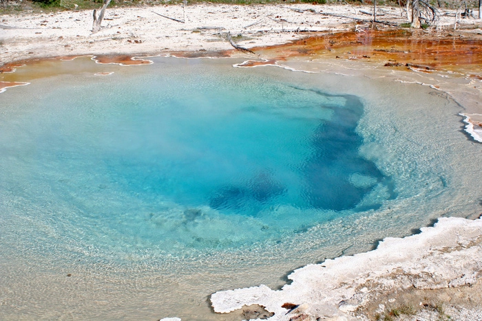 Hồ nước nóng Celestine Pool - Ảnh: Historylines Hồ nước nóng Celestine Pool - Ảnh: Historylines