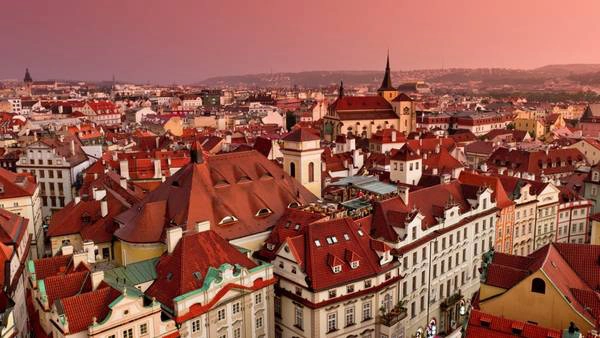 Prague là thành phố du lịch thu hút rất nhiều du khách trên khắp thế giới ghé thăm. Prague là thành phố du lịch thu hút rất nhiều du khách trên khắp thế giới ghé thăm.