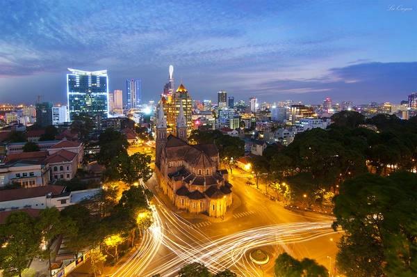 Nhà thờ Đức Bà nhìn từ trên cao. Ảnh: Lư Quyền Nhà thờ Đức Bà nhìn từ trên cao. Ảnh: Lư Quyền