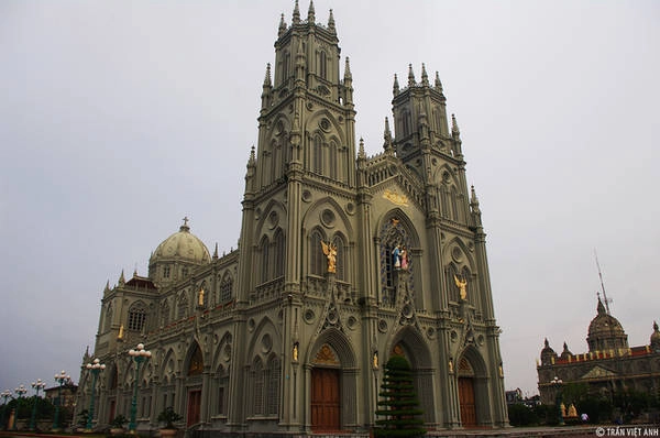 Đền thánh Kiên Lao. Ảnh: Trần Việt Anh Đền thánh Kiên Lao. Ảnh: Trần Việt Anh