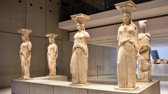 Công trình này tiêu tốn hơn 130 triệu EUR và mất tới 10 năm để hoàn thành. Bảo tàng Acropolis là niềm tự hào của người dân Hy Lạp với những minh chứng rõ nét về một nền văn minh cổ đại bậc nhất thời xưa. Công trình này tiêu tốn hơn 130 triệu EUR và mất tới 10 năm để hoàn thành. Bảo tàng Acropolis là niềm tự hào của người dân Hy Lạp với những minh chứng rõ nét về một nền văn minh cổ đại bậc nhất thời xưa.