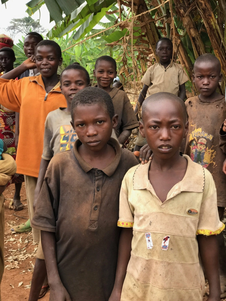 Trẻ em Burundi Trẻ em Burundi