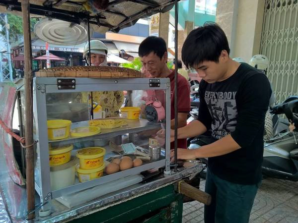 Xe bánh dừa ở Tản Đà. Ảnh: Tiểu Duy Xe bánh dừa ở Tản Đà. Ảnh: Tiểu Duy
