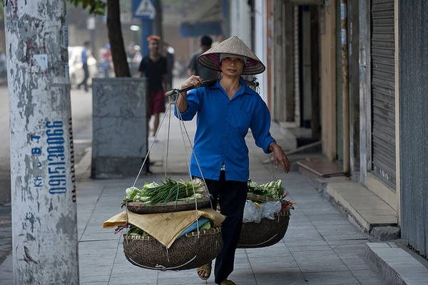 Du lich Ha Noi - Gánh hàng rong, một hình ảnh quen thuộc của Hà Nội