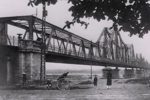 Du lich Ha Noi - Cầu Long Biên