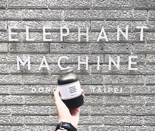 Thiết kế chai Cold Brew Original cũng "ngầu" quá nè! (Ảnh: @denisey27)