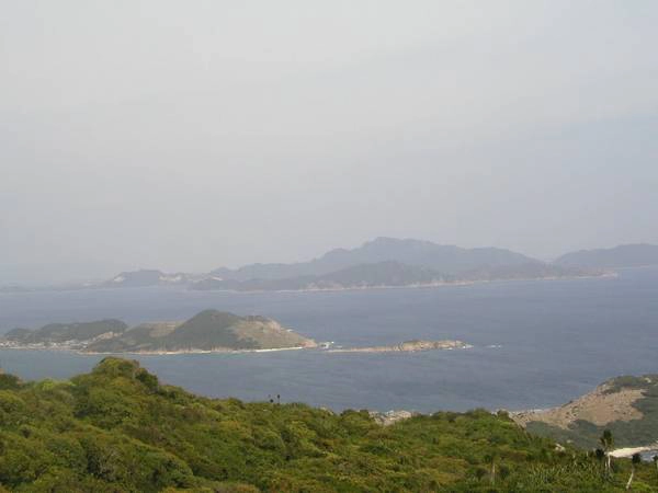 Biển Bình Tiên nhìn từ hồ Đá Vách. Ảnh: Panoramio