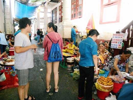 Một góc hẻm ăn uống 284 Lê Văn Sỹ. (Ảnh: Internet) Một góc hẻm ăn uống 284 Lê Văn Sỹ. (Ảnh: Internet)