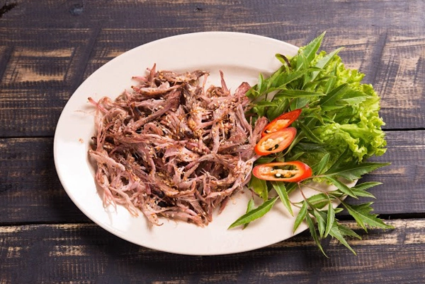 8-dac-san-cua-pho-nui-gia-lai-ai-di-xa-deu-nho-ivivu-8