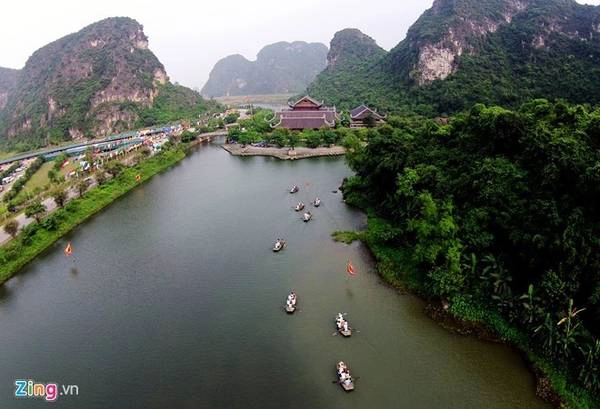 Tràng An (Ninh Bình) là di sản văn hóa thế giới hỗn hợp đầu tiên của Việt Nam được UNESCO công nhận vào năm 2014. Ảnh: Mạnh Thắng. Tràng An (Ninh Bình) là di sản văn hóa thế giới hỗn hợp đầu tiên của Việt Nam được UNESCO công nhận vào năm 2014. Ảnh: Mạnh Thắng.
