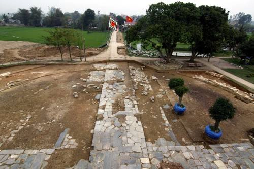 Thành nhà Hồ (huyện Vĩnh Lộc, tỉnh Thanh Hóa) là kinh thành nước Việt Nam từ năm 1398-1407 do Hồ Quý Ly cho xây dựng vào năm 1397. Ảnh: Lê Hiếu. Thành nhà Hồ (huyện Vĩnh Lộc, tỉnh Thanh Hóa) là kinh thành nước Việt Nam từ năm 1398-1407 do Hồ Quý Ly cho xây dựng vào năm 1397. Ảnh: Lê Hiếu.