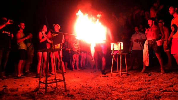 Đảo Ko Phangan là một nơi vô cùng nổi tiếng với Full Moon Party.