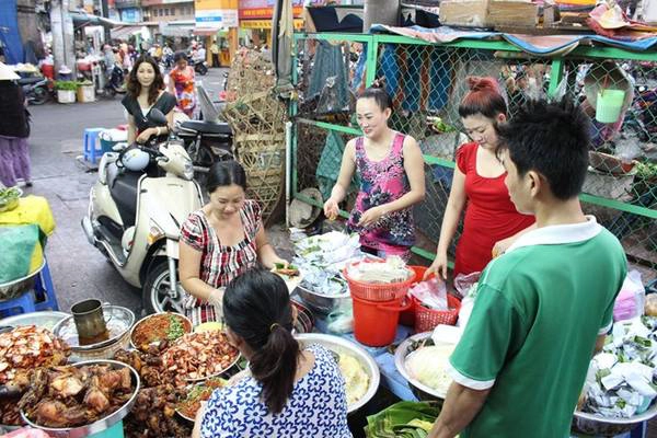 Xôi gà chợ Bà Chiểu (TP HCM). Xôi gà chợ Bà Chiểu (TP HCM).