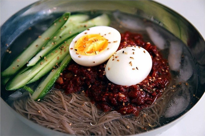 8-mon-an-kinh-dien-da-den-han-quoc-nhat-dinh-dinh-nen-nem-du-ivivu-14