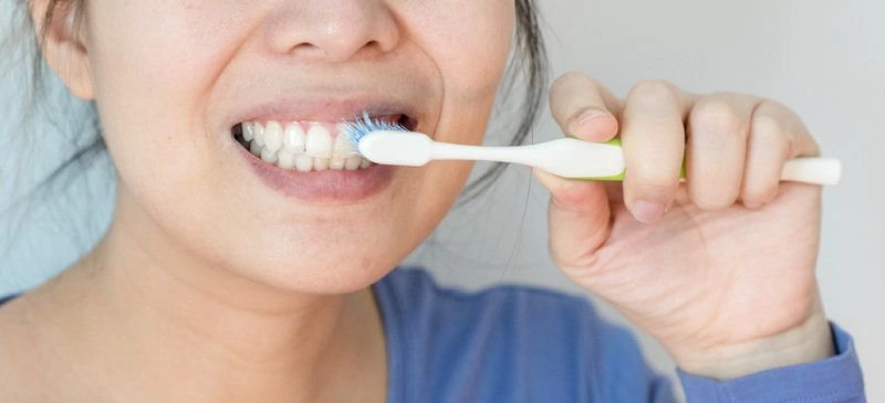 sai lầm khi đánh răng