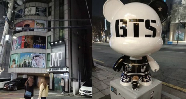 Tham quan con đường Kstar ở Gangnam  Ngoài sở hữu tượng gấu biểu trưng, Gangnam còn là thiên đường của các fan nhạc Kpop khi các trụ sở công ty giải trí đều ở quanh khu vực này. Nhiều địa điểm ở đây giúp fan có thể bắt gặp thần tượng của mình ví như quán cà phê trước cửa tòa nhà công ty giải trí JYP.