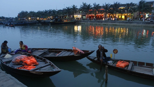 Thuê thuyền ở Hội An