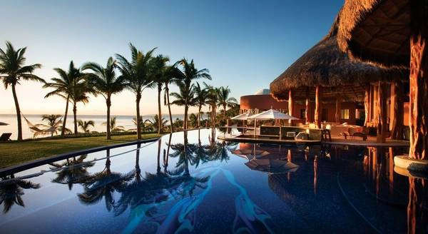 Casa de los Suenos, Yelapa, Mexico: Khu nghỉ dưỡng nằm bên bờ Thái Bình Dương ở Mexico chỉ có thể đến bằng taxi nước. Du khách sẽ được trải nghiệm lặn biển, câu cá, cưỡi ngựa, xem cá voi và cá heo ở đây.