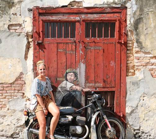 George Town nổi tiếng với các bức tranh nghệ thuật đường phố được trải rộng khắp nơi ở khu phố cổ. Ảnh:@thebraidedgirl
