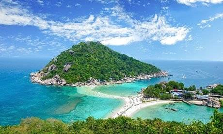 Địa điểm: Vịnh Thái Lan, 15 phút đi thuyền từ Kho Tao. Địa điểm: Vịnh Thái Lan, 15 phút đi thuyền từ Kho Tao.