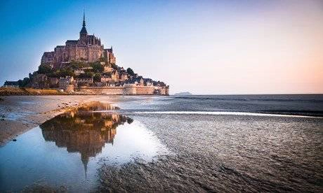 Địa điểm: Thuộc vùng đồi núi sông Couesnon Normandy, Pháp. Địa điểm: Thuộc vùng đồi núi sông Couesnon Normandy, Pháp.
