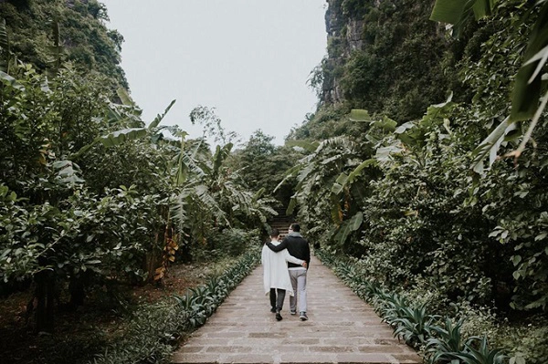 adrian-anh-tuan-va-son-doan-phai-long-ve-dep-ninh-binh-mua-dong-ivivu-13