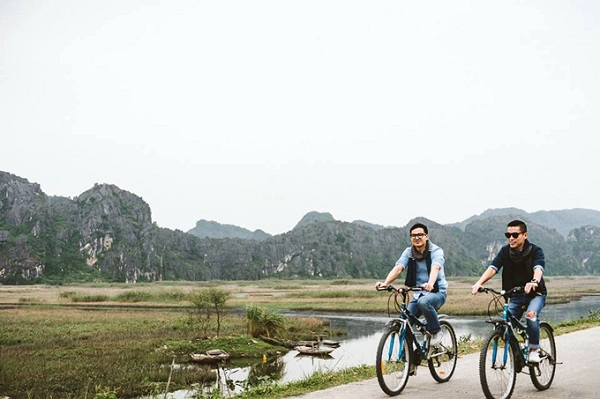adrian-anh-tuan-va-son-doan-phai-long-ve-dep-ninh-binh-mua-dong-ivivu-6