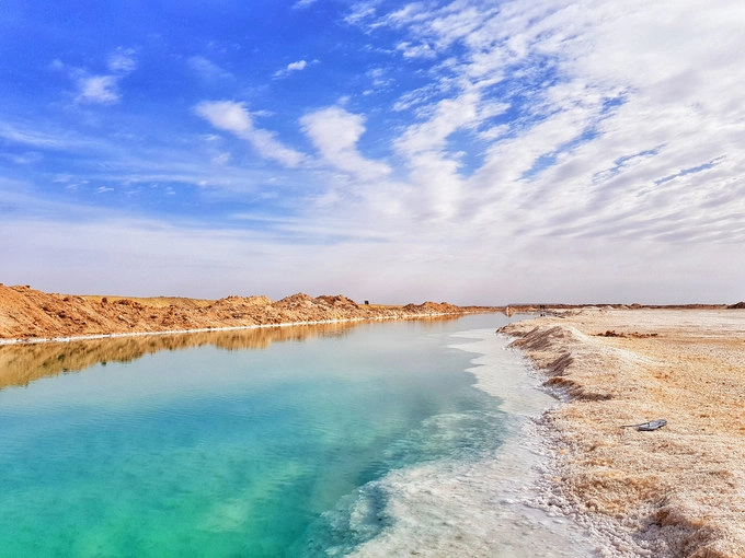 Theo Hoàng Lê Giang, Ai Cập không chỉ có sông Nile, kim tự tháp mà còn những ốc đảo, bờ biển ở đây cũng đẹp và độc đáo. Theo Hoàng Lê Giang, Ai Cập không chỉ có sông Nile, kim tự tháp mà còn những ốc đảo, bờ biển ở đây cũng đẹp và độc đáo.