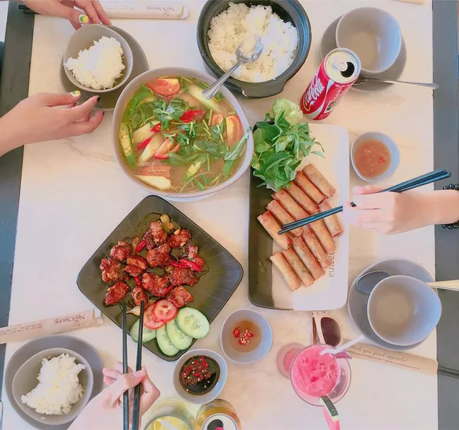 Đồ ăn thì miễn chê nhé. Đồ ăn thì miễn chê nhé.