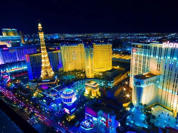Đi dọc đại lộ Las Vegas, Mỹ. anphoviet1trong100viecphaithutrongdoi-ivivu-18