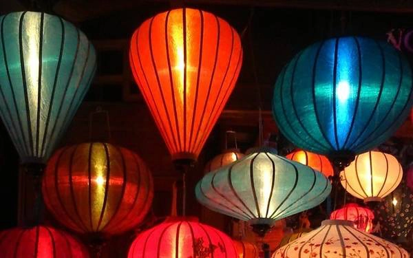 Đèn lồng phố cổ Hội An. Ảnh: Jugal R. Purohit. Đèn lồng phố cổ Hội An. Ảnh: Jugal R. Purohit.