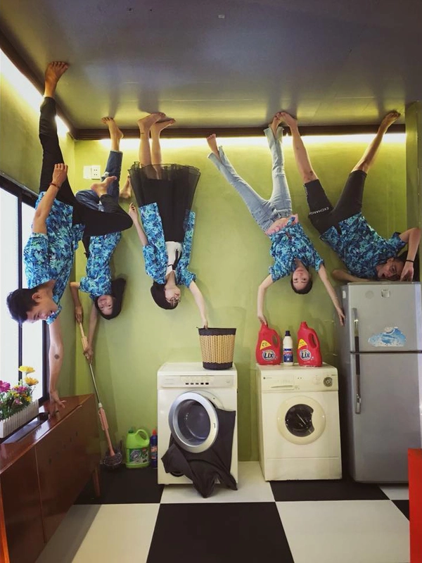Chỗ tham quan dành cho du khách có 7 phòng, mỗi phòng được phân chia thành 4 góc chụp khác nhau. Nơi đây được nhiều khách đánh giá là có trang trí hệt như một căn nhà bình thường với màu sắc phong phú. Ảnh: Quynh Đinh.