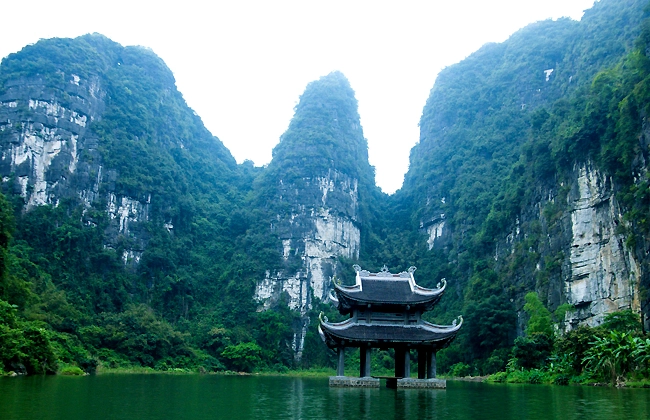 ba-diem-den-noi-tieng-cho-mot-ngay-du-ngoan-ninh-binh-ivivu-7