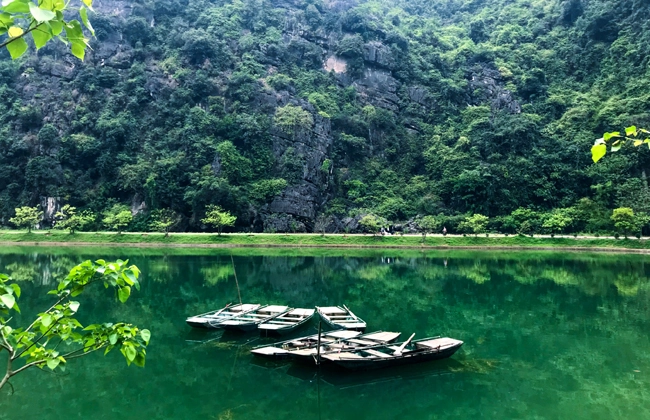 ba-diem-den-noi-tieng-cho-mot-ngay-du-ngoan-ninh-binh-ivivu-10