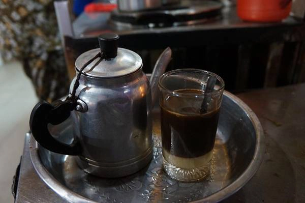 Cốc cà phê tại quán "cà phê â m phủ". Cốc cà phê tại quán "cà phê â m phủ".