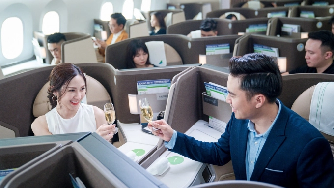 Ảnh minh họa: Khách hàng doanh nhân được hưởng nhiều ưu đãi từ Bamboo Airways nhân ngày Doanh nhân Việt Nam. Ảnh: tapchicongthuong.