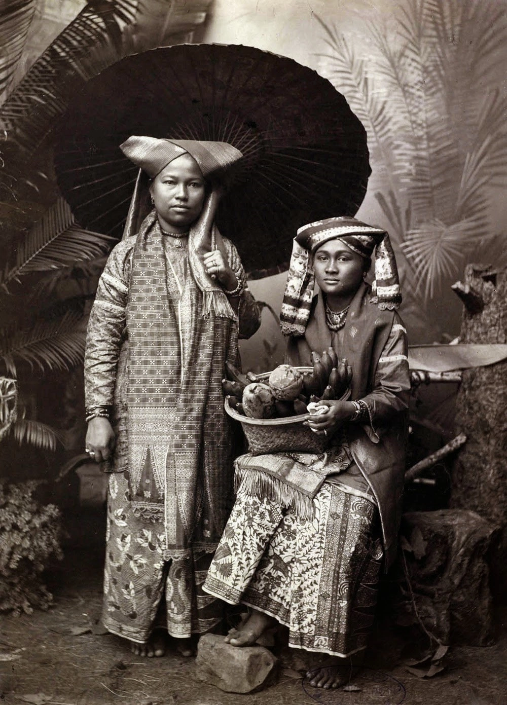 ban-biet-gi-ve-toc-nguoi-viet-co-minangkabau-o-indonesia-ivivu-16