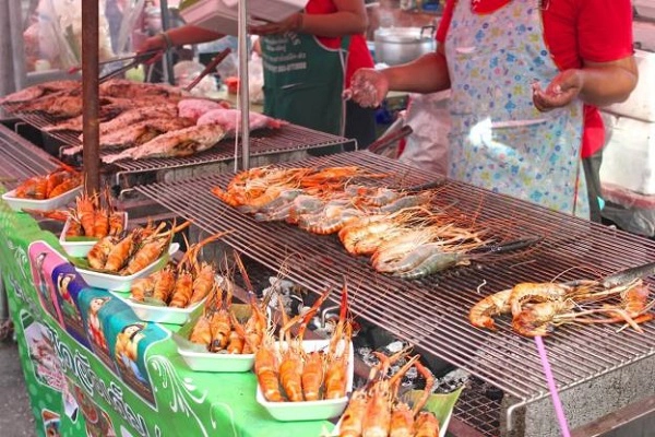 ban-da-chuan-bi-tinh-than-tung-hoanh-dat-thai-dip-cuoi-nam-ivivu-14