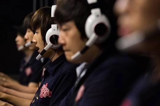 Các tập đoàn lớn như Samsung và SK Telecom là nhà tài trợ chính thức của các giải đấu trò chơi điện tử. (Ảnh: Internet) Các tập đoàn lớn như Samsung và SK Telecom là nhà tài trợ chính thức của các giải đấu trò chơi điện tử. (Ảnh: Internet)