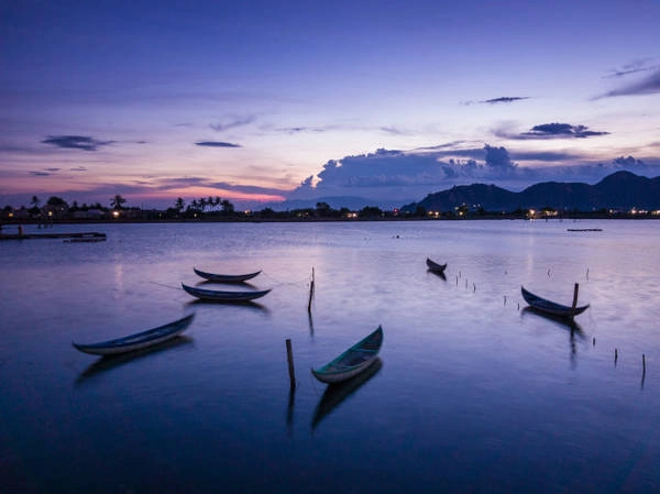 Hoàng hôn tím (làng Tri Thủy, Phan Rang) - Ảnh: Nguyễn Thanh Hải
