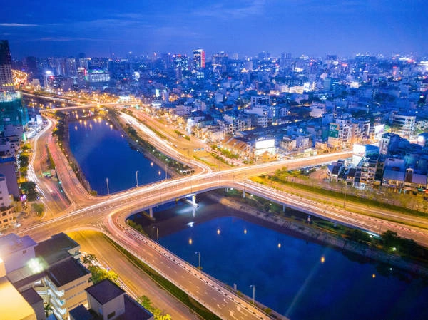 Sài Gòn chạng vạng - Ảnh: Minh Hòa