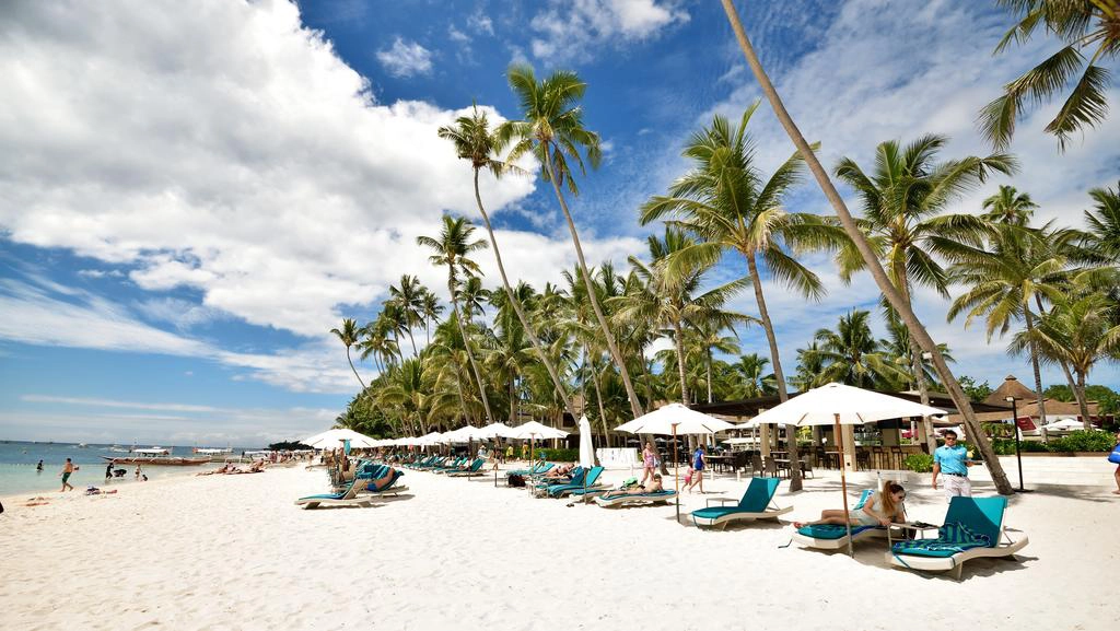 Bãi biển ở Henann Resort Alona Beach Bãi biển ở Henann Resort Alona Beach
