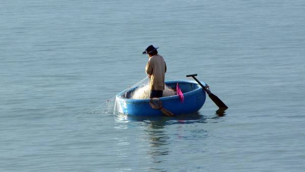 Coracle (thuyền thúng). 