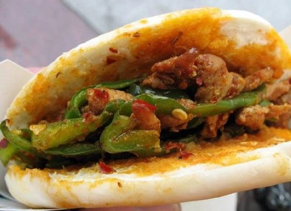 Món Roujiamo nhìn rất hấp dẫn Món Roujiamo nhìn rất hấp dẫn
