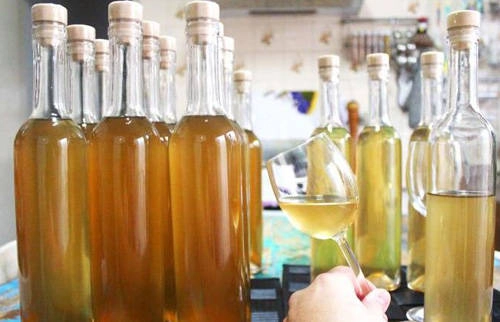 Rượu mật ong Litva đóng vai trò quan trọng trong nền văn hóa nước này. Tổ tiên họ đã dùng loại đồ uống này cả nghìn năm trước.