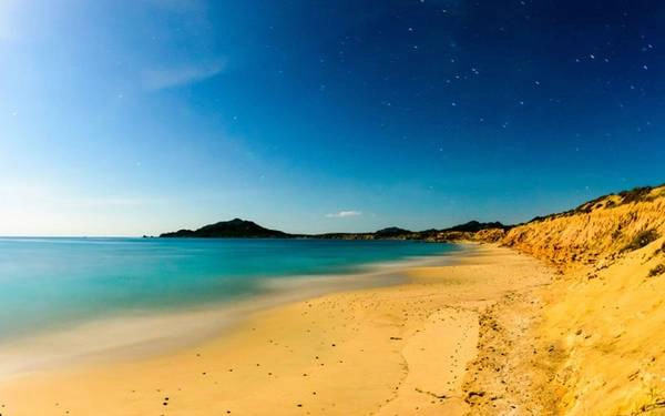 Baja California, Mexico: Đây được coi là vùng đất của nắng, thu hút các ngôi sao Hollywood từ Los Angeles đến Cabo San Lucas thuộc miền nam Mexico. Baja Califonia cũng là một sân chơi đại dương cho du khách được bao bọc bởi Thái Bình Dương và vịnh California. Baja California, Mexico: Đây được coi là vùng đất của nắng, thu hút các ngôi sao Hollywood từ Los Angeles đến Cabo San Lucas thuộc miền nam Mexico. Baja Califonia cũng là một sân chơi đại dương cho du khách được bao bọc bởi Thái Bình Dương và vịnh California.