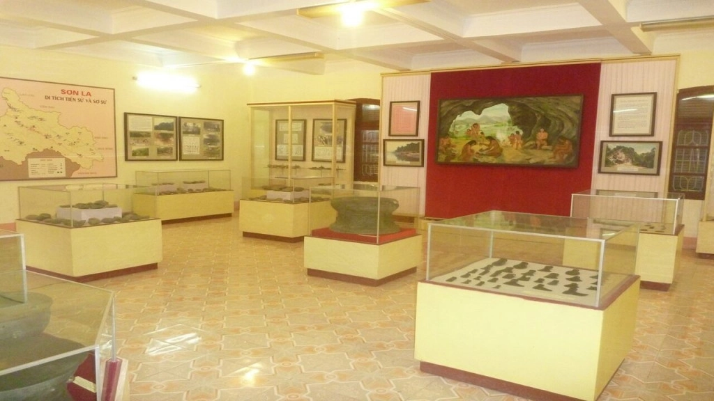 Bảo tàng Sơn La ivivu 1