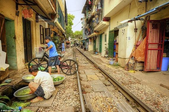 cuoc-song-tren-duong-tau-11-ivivu